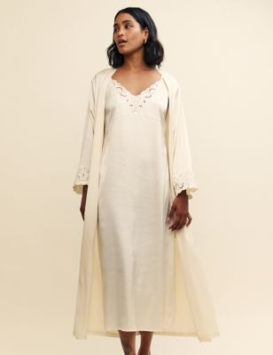 Nobody'S Child Womens Satin Cutwork Robe - XS - Ivory, Ivory