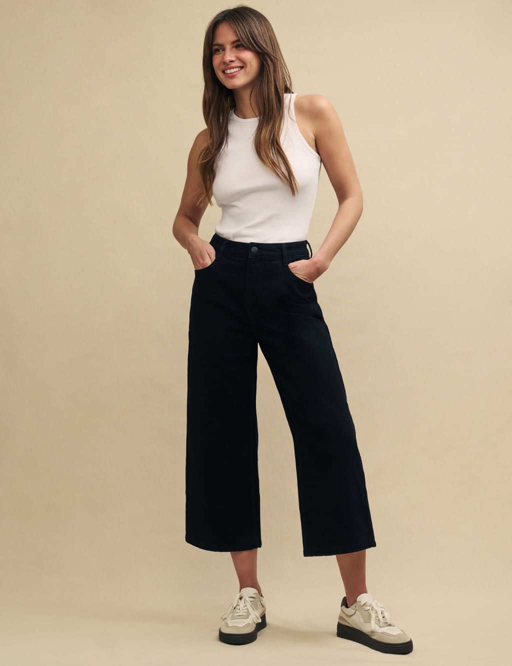 Cropped Wide Leg Jeans