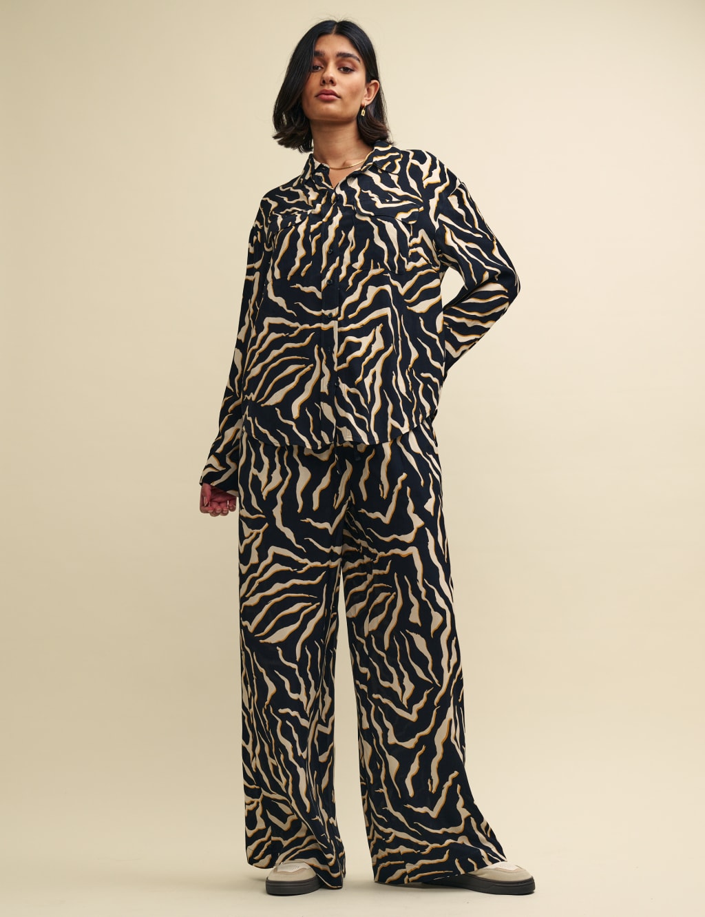 Women s Animal Print Trousers M S