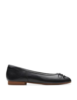 Clarks Womens Wide Fit Leather Slip On Flat Pumps - 4 - Black, Black,White