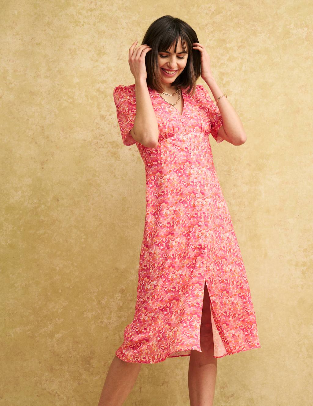 Printed V-Neck Midi Tea Dress image 4