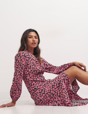 

Womens Nobody's Child Floral V-Neck Midi Tea Dress - Pink Mix, Pink Mix