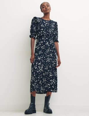 

Womens Nobody's Child Heart Print Round Neck Midi Tea Dress - Black Mix, Black Mix