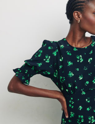 

Nobody's Child Vestido a media pierna a la cintura floral con cuello redondoWomens - Green Mix, Green Mix