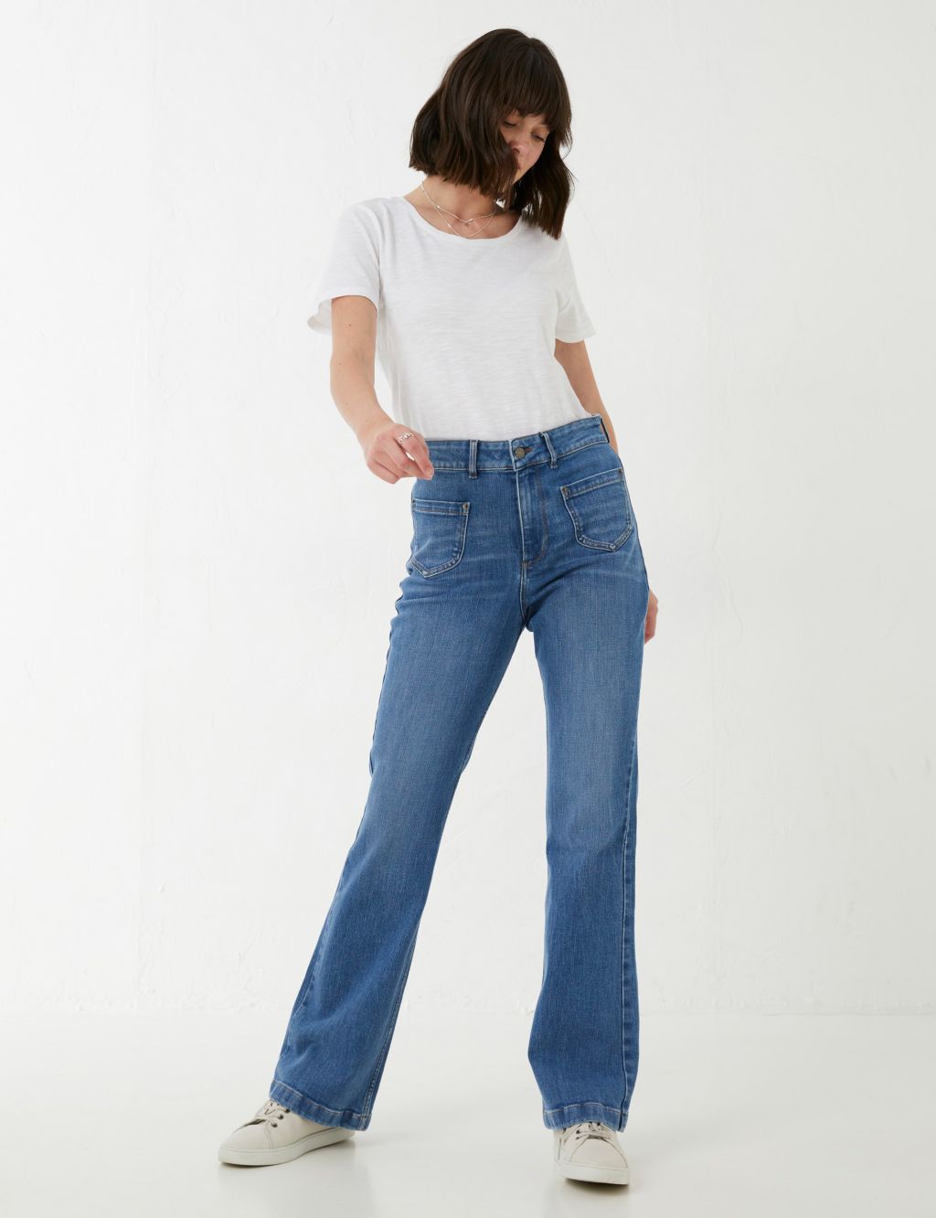 Flared Jeans image 1