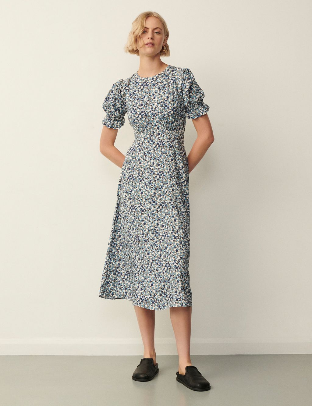 Printed Puff Sleeve Midi Tea Dress