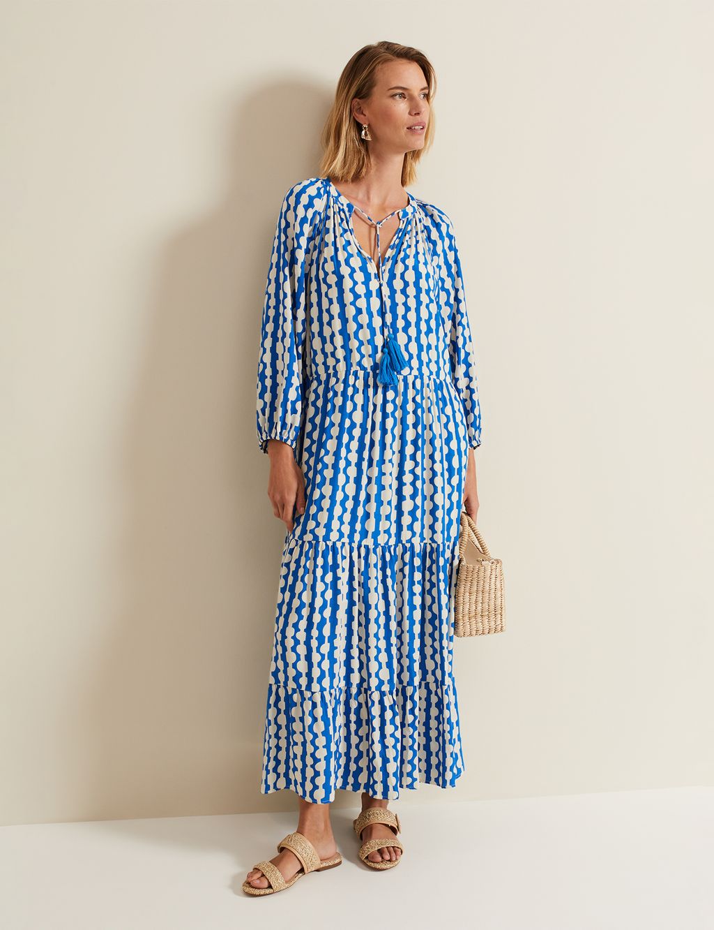 Printed V-Neck Midaxi Tiered Dress