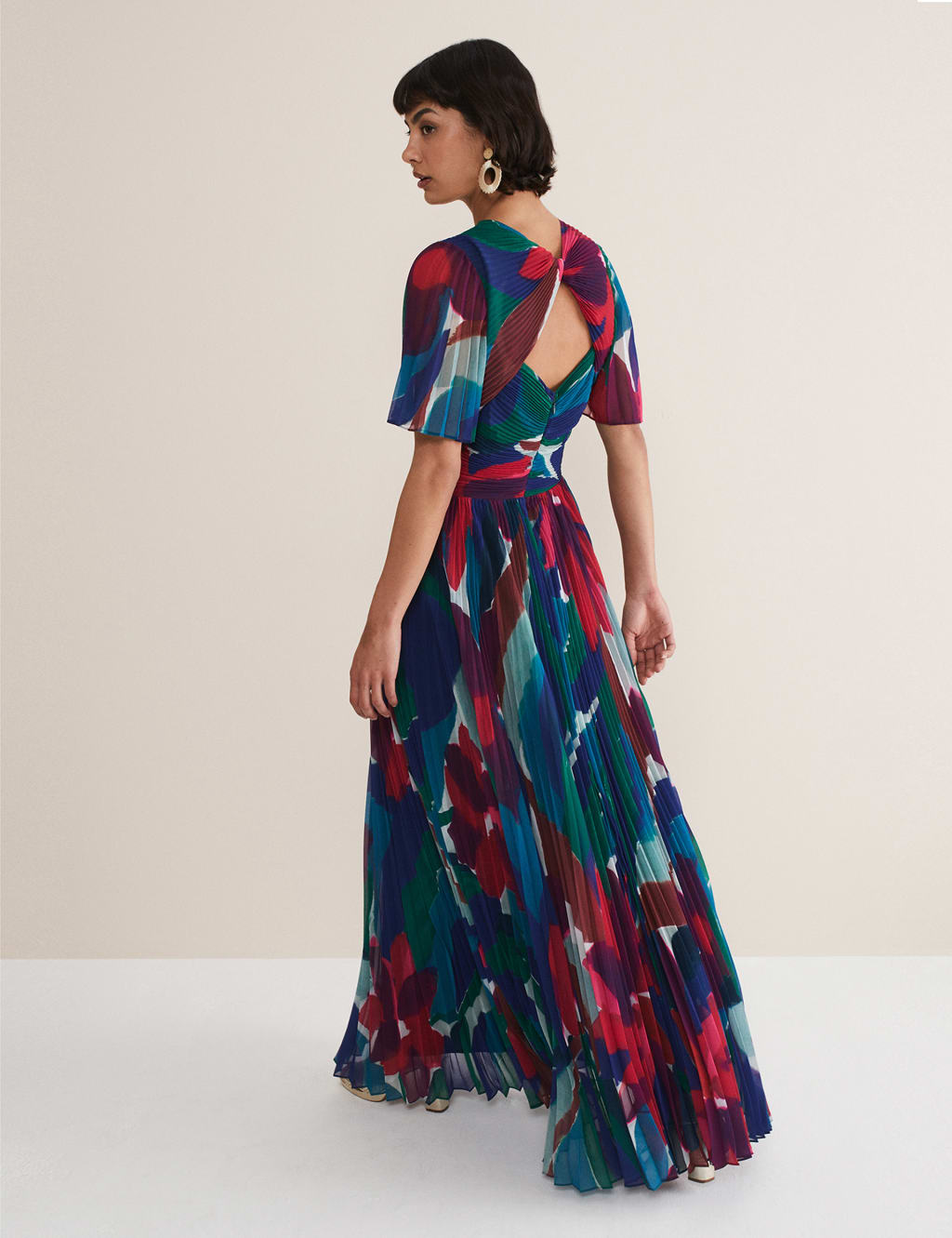 Printed V-Neck Pleated Maxi Column Dress image 3