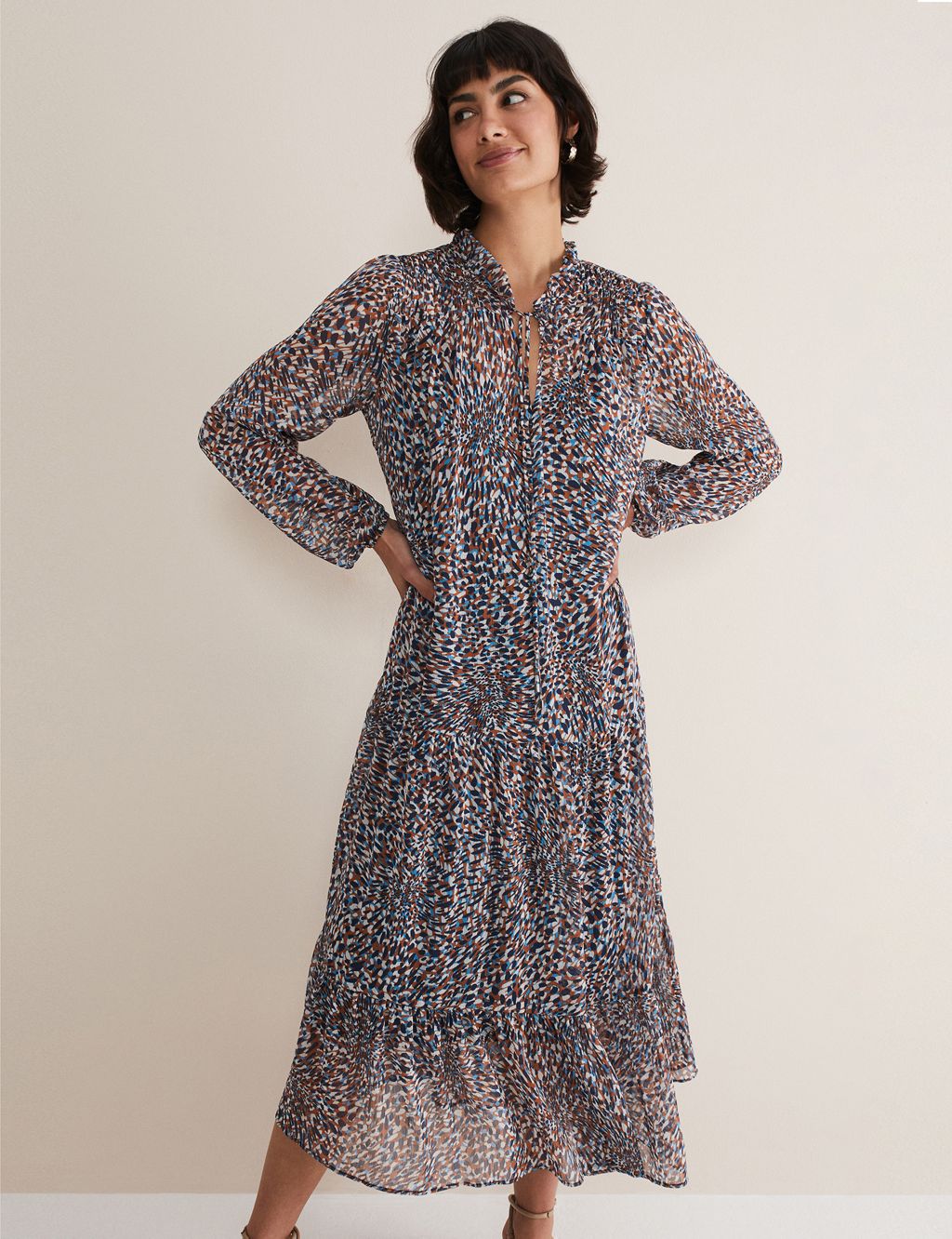 Chiffon Printed V-Neck Midi Tea Dress image 4