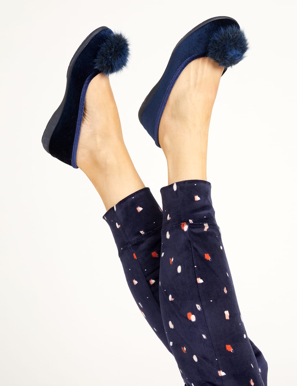 Old navy pom velvet slippers discount
