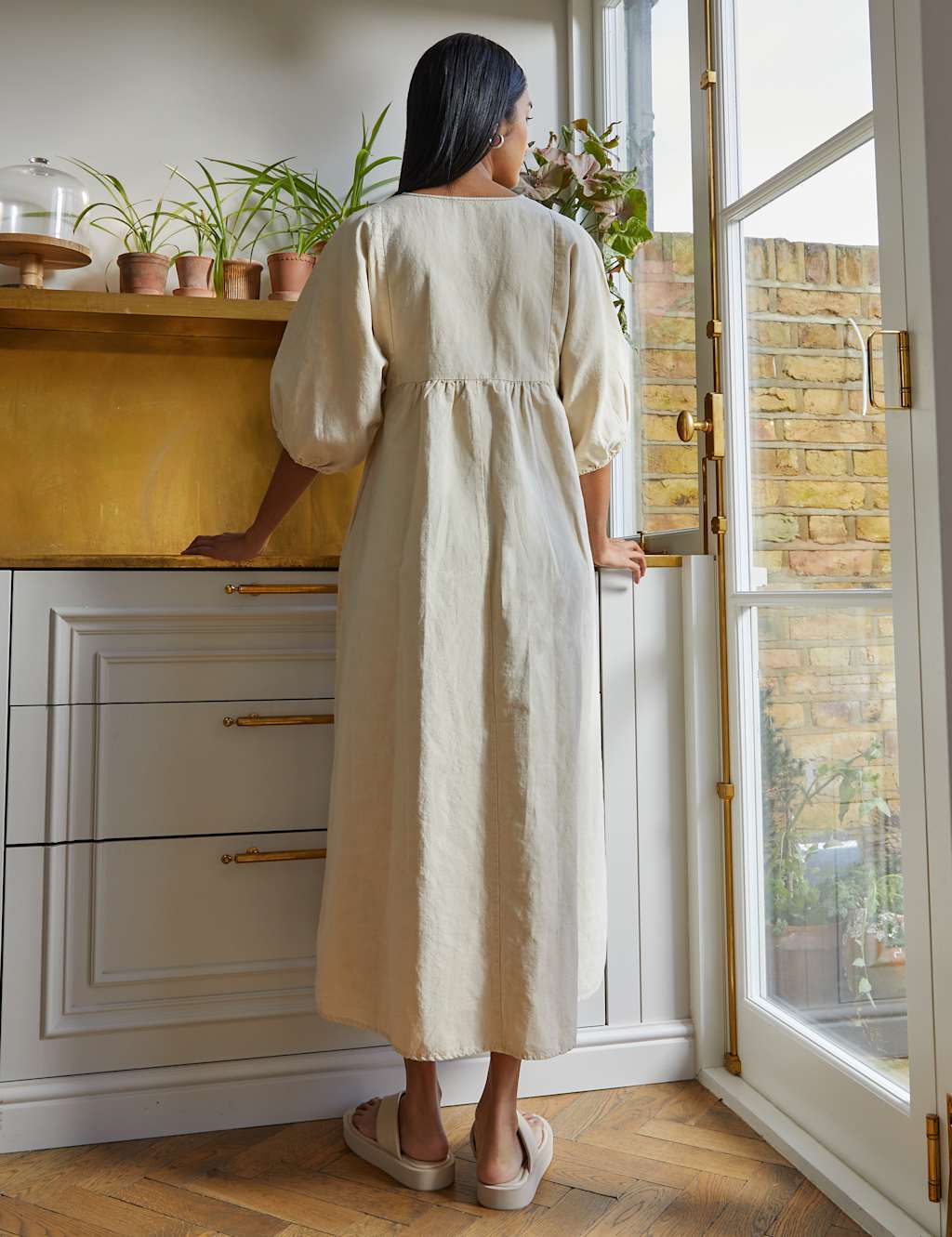 Pure Linen V-Neck Midaxi Shift Dress image 4