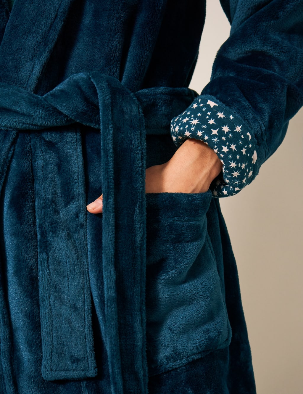 Fleece Dressing Gown image 5