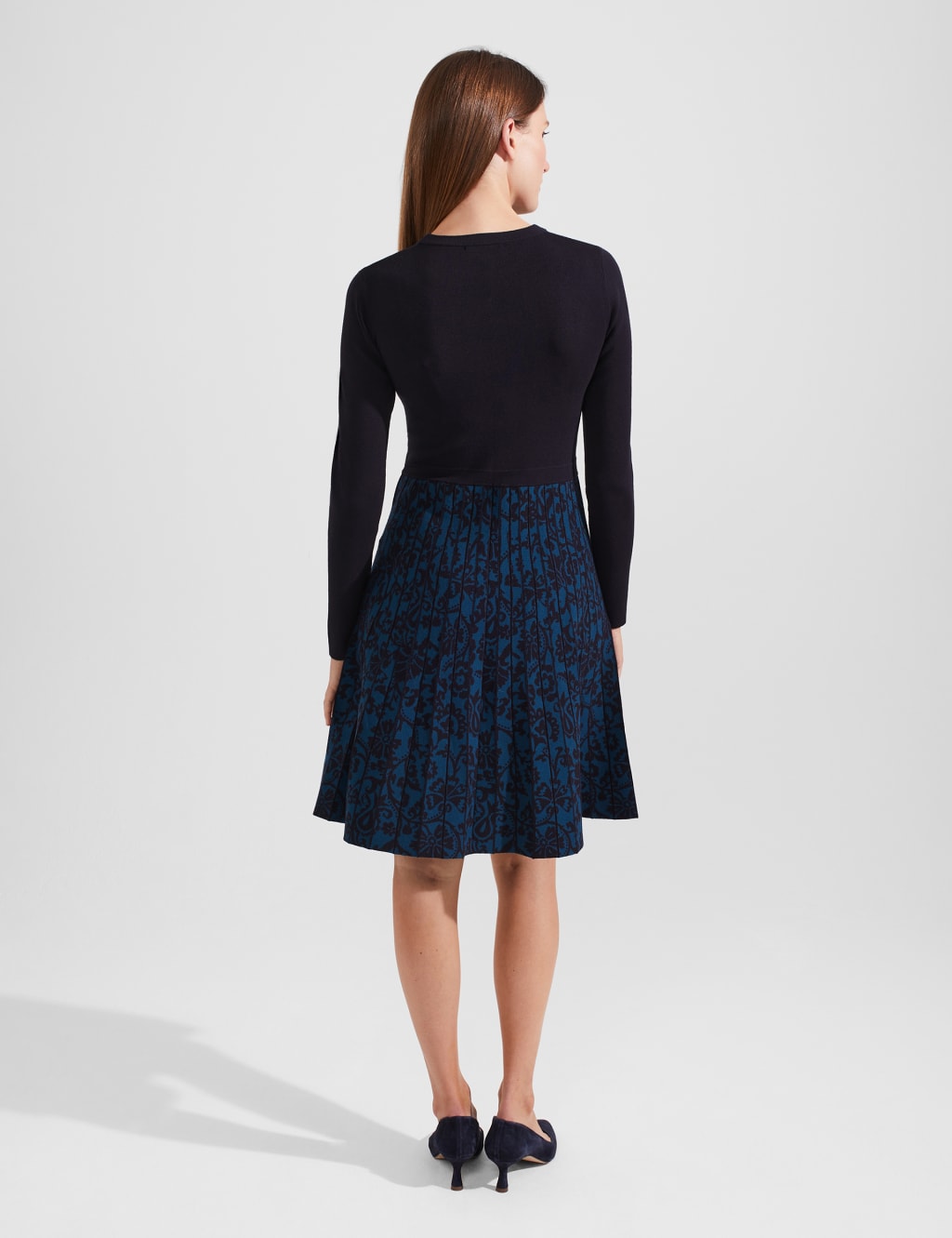 Floral Knitted Pleated Waisted Dress image 5