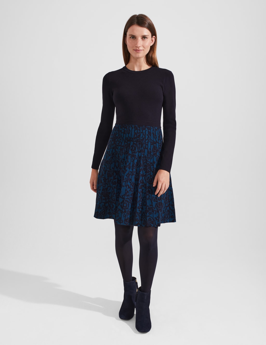 Floral Knitted Pleated Waisted Dress image 6