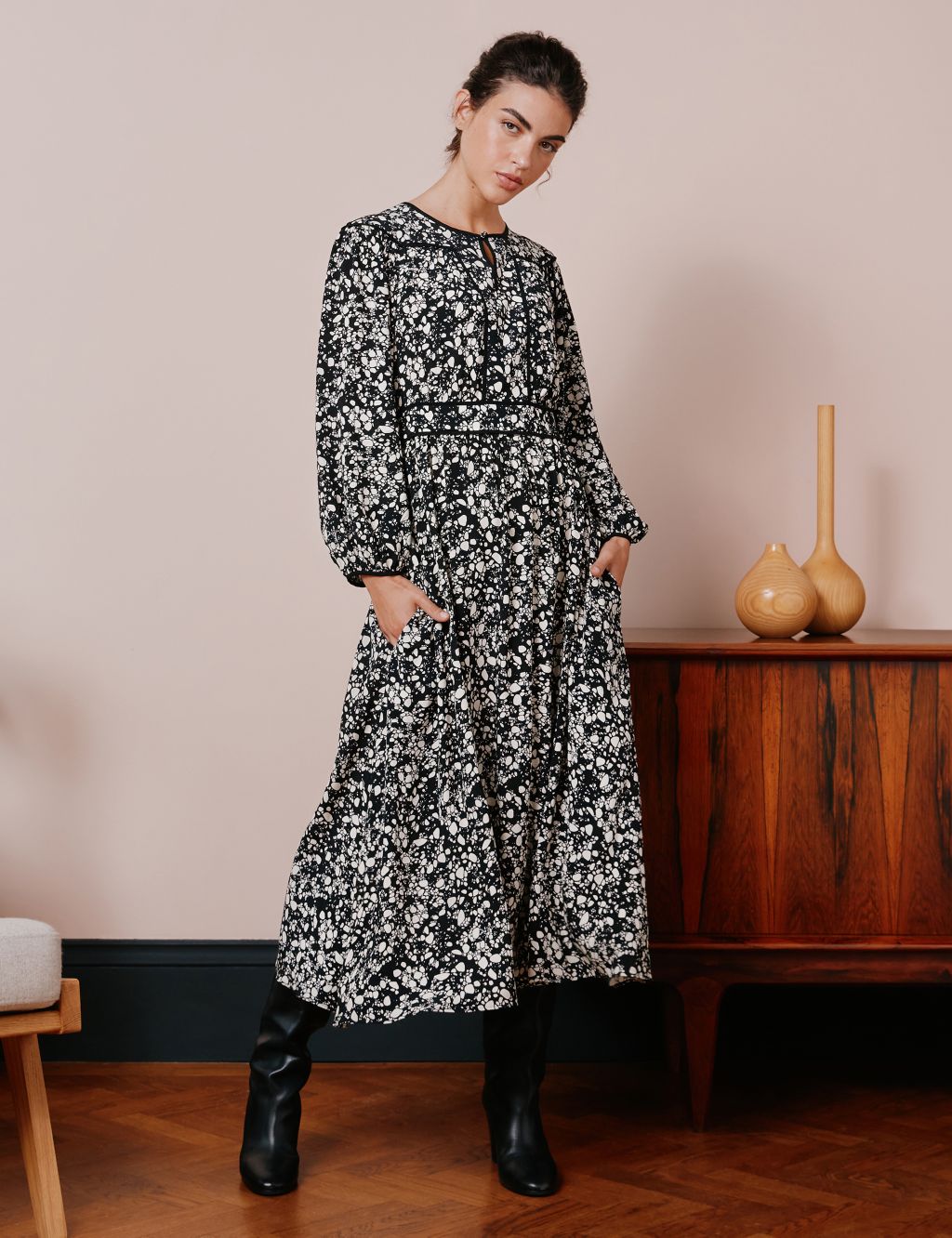 Printed Blouson Sleeve Midi Waisted Dress