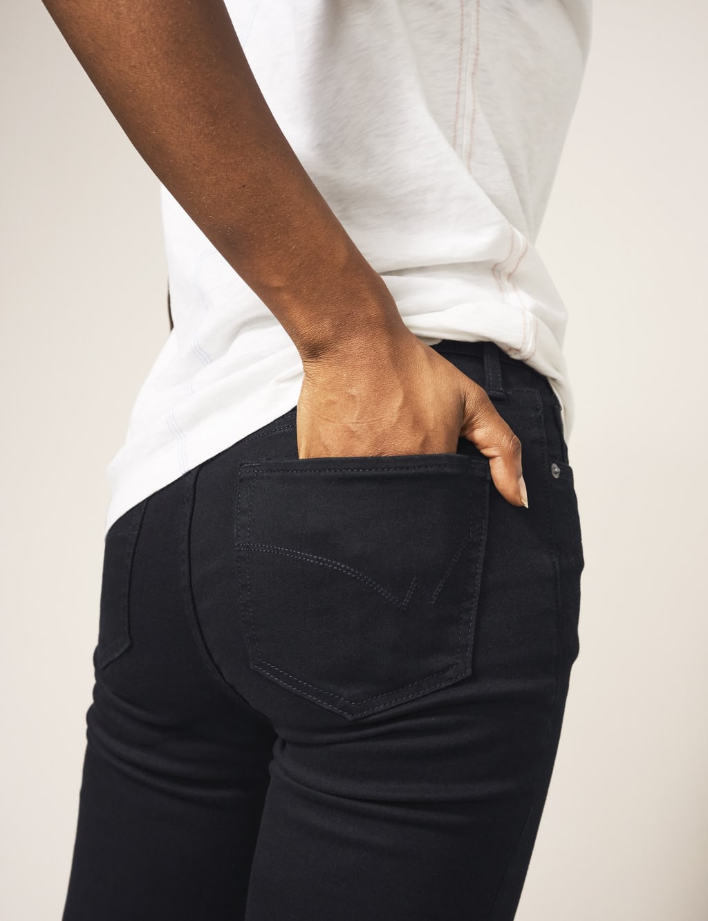 Skinny Fit Jeans image 5