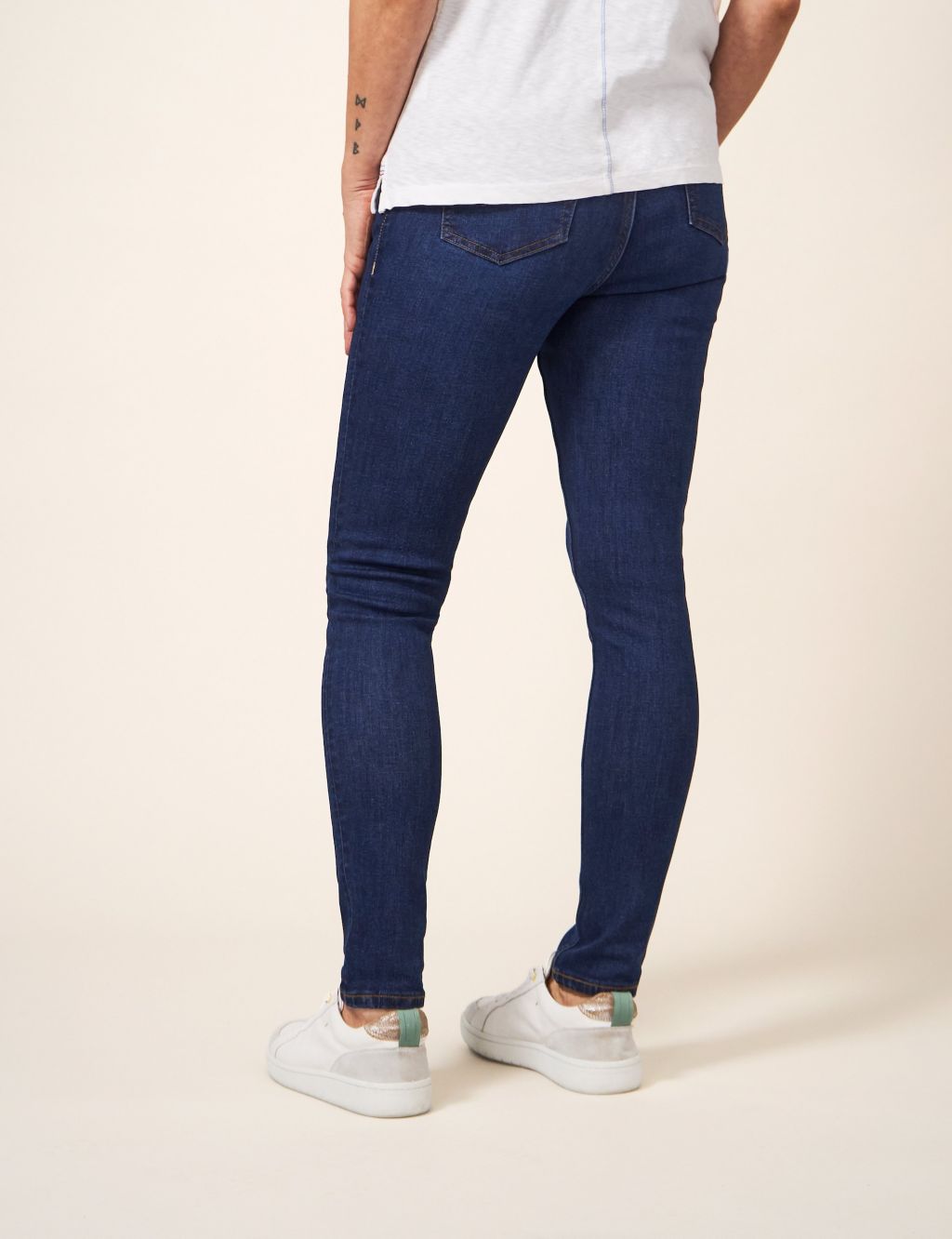 Skinny Jeans image 5