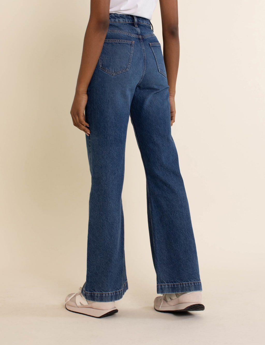 Wide Leg Jeans image 4