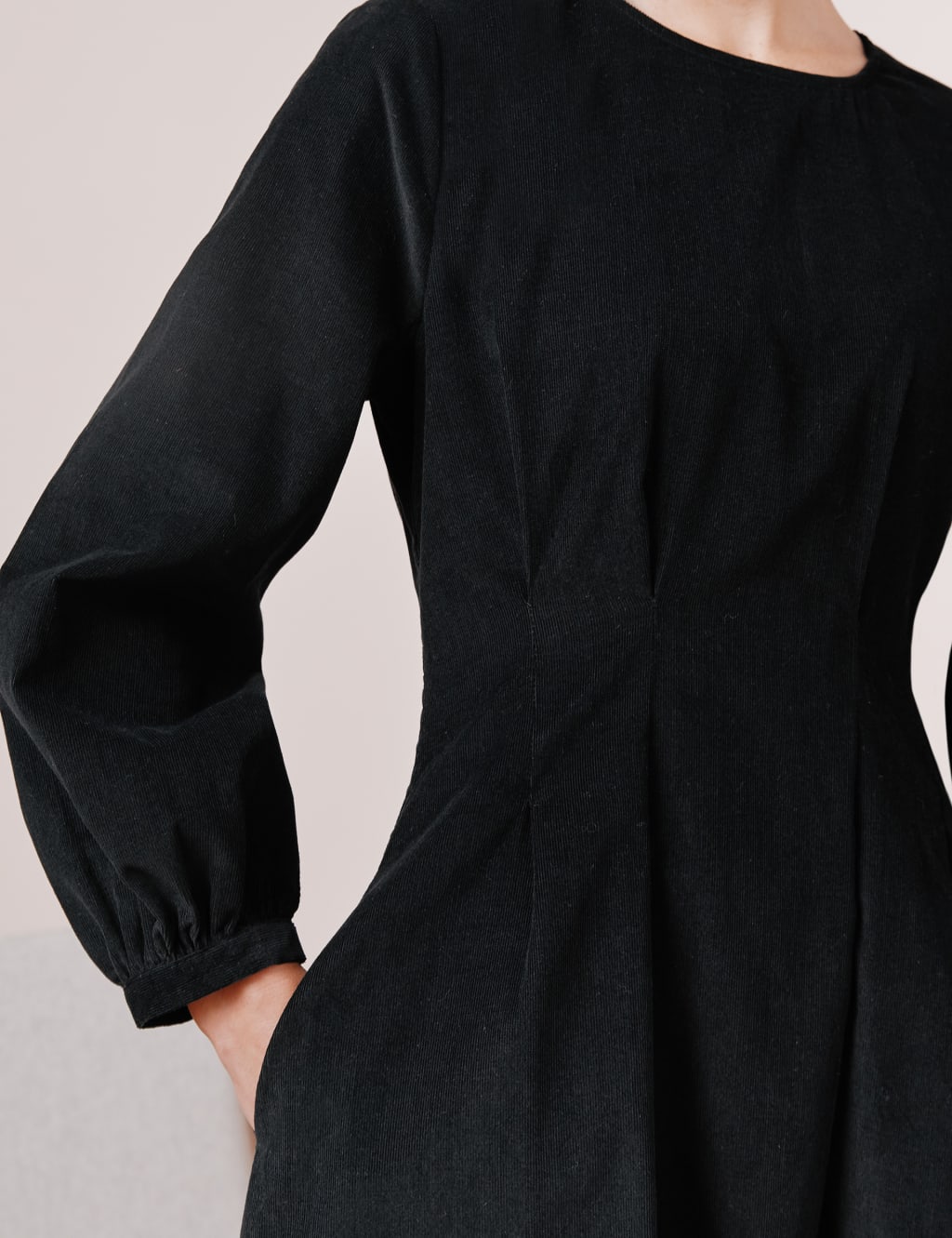 Mide Shift dress