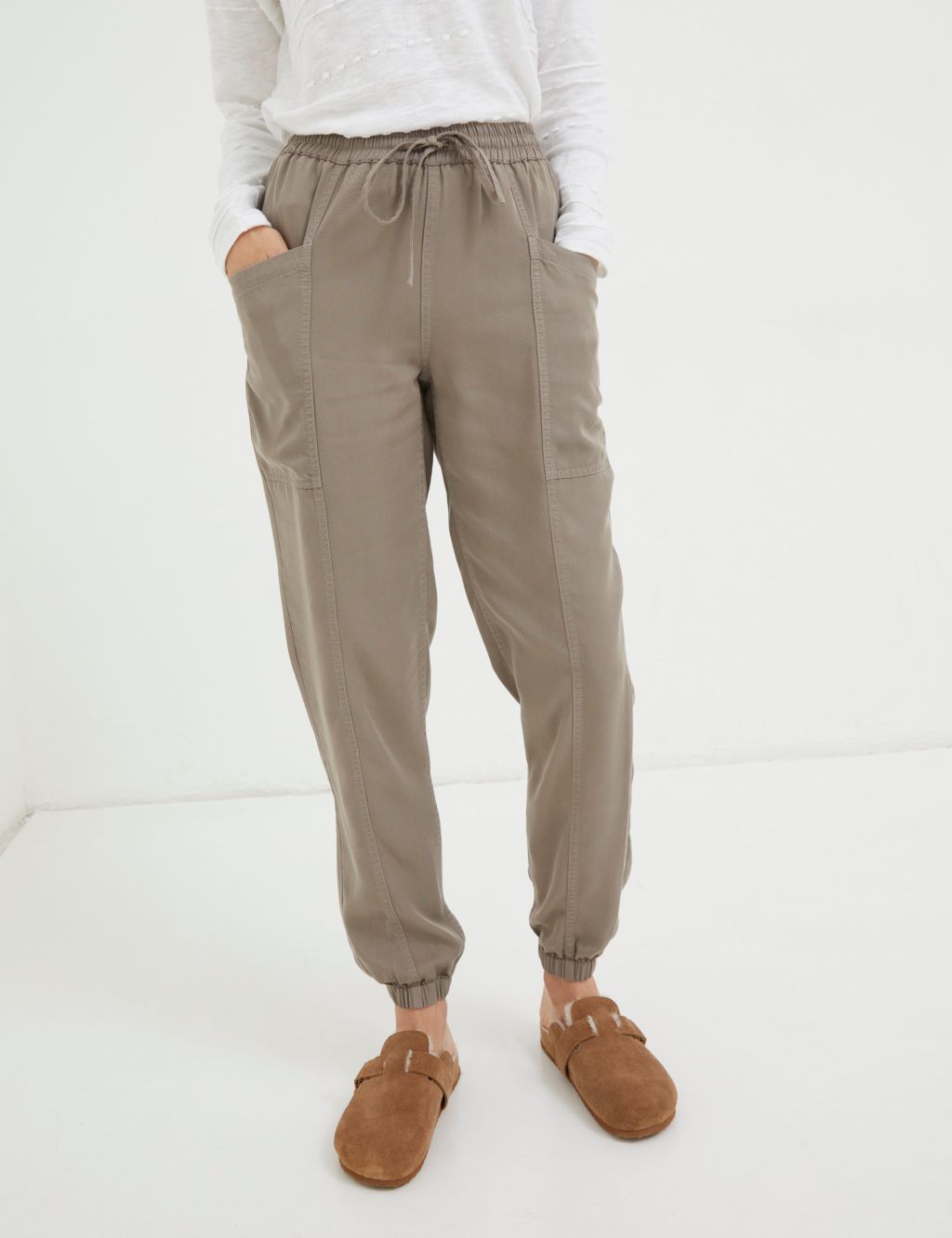 Pure Lyocell™ Drawstring Cuffed Trousers image 3