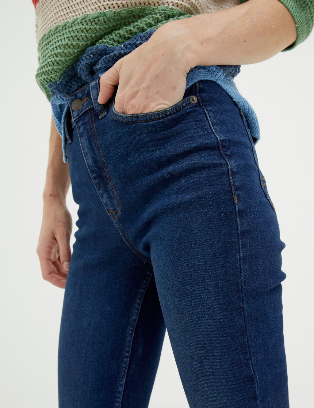 Mid Rise Bootcut Jeans image 5