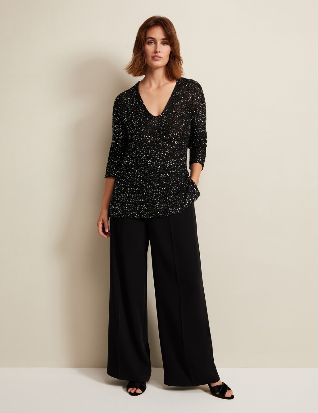 Embellished Scoop Neck Knitted Top image 4