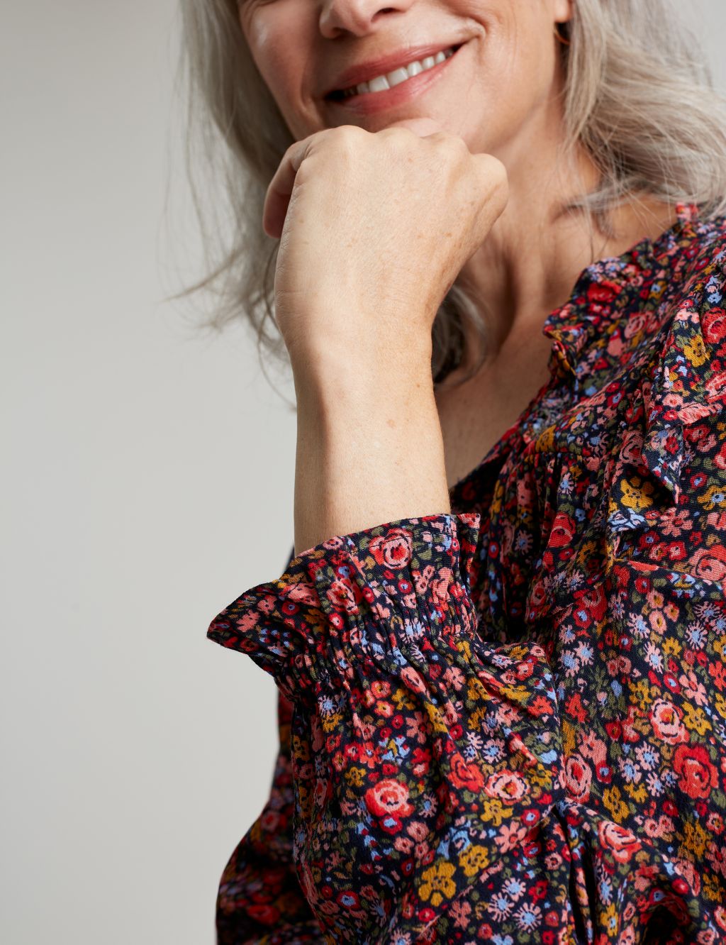Floral Round Neck Frill Detail Tunic image 4