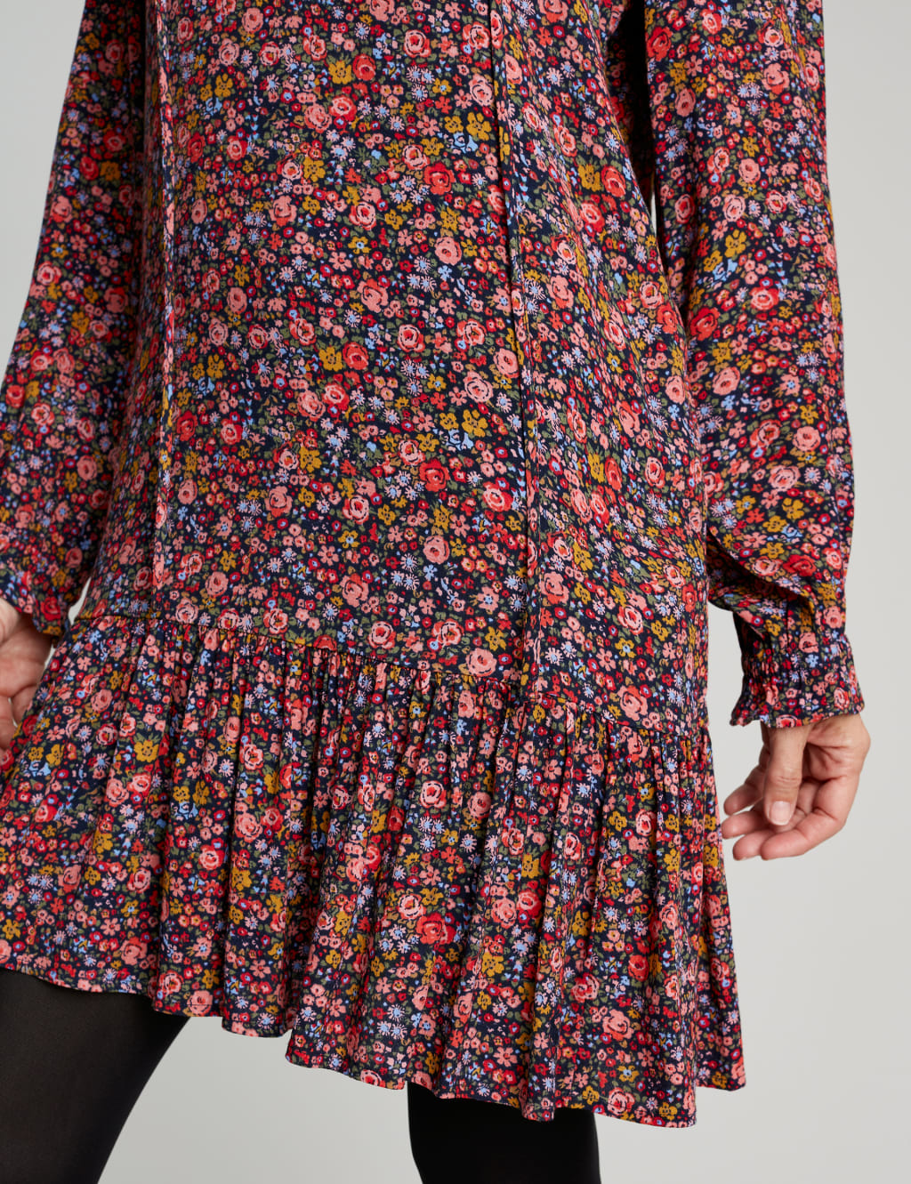 Floral Round Neck Frill Detail Tunic image 5