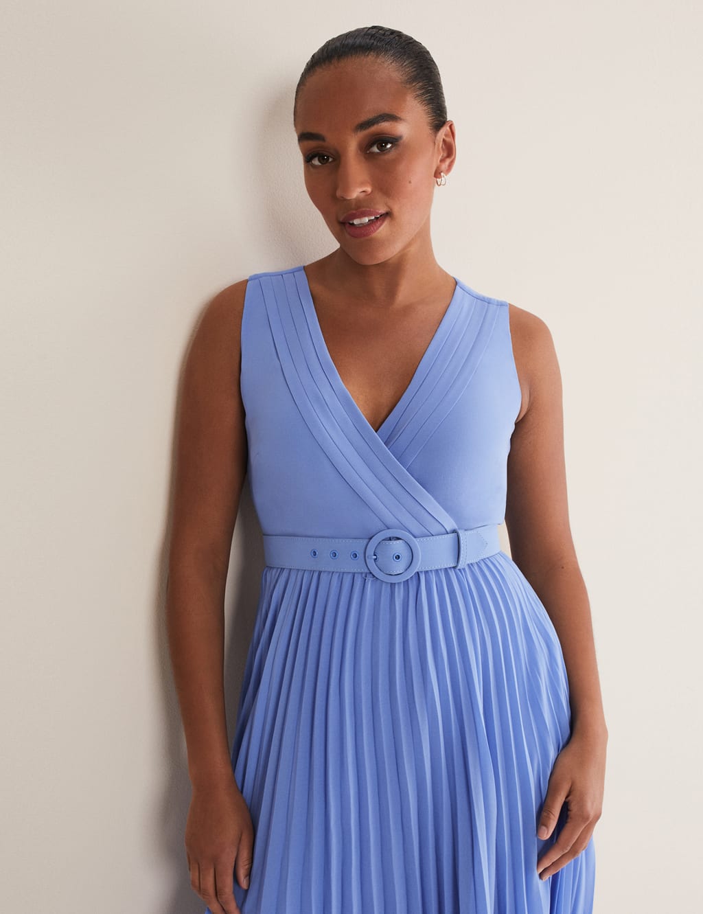 V-Neck Belted Pleated Midaxi Tea Dress image 5