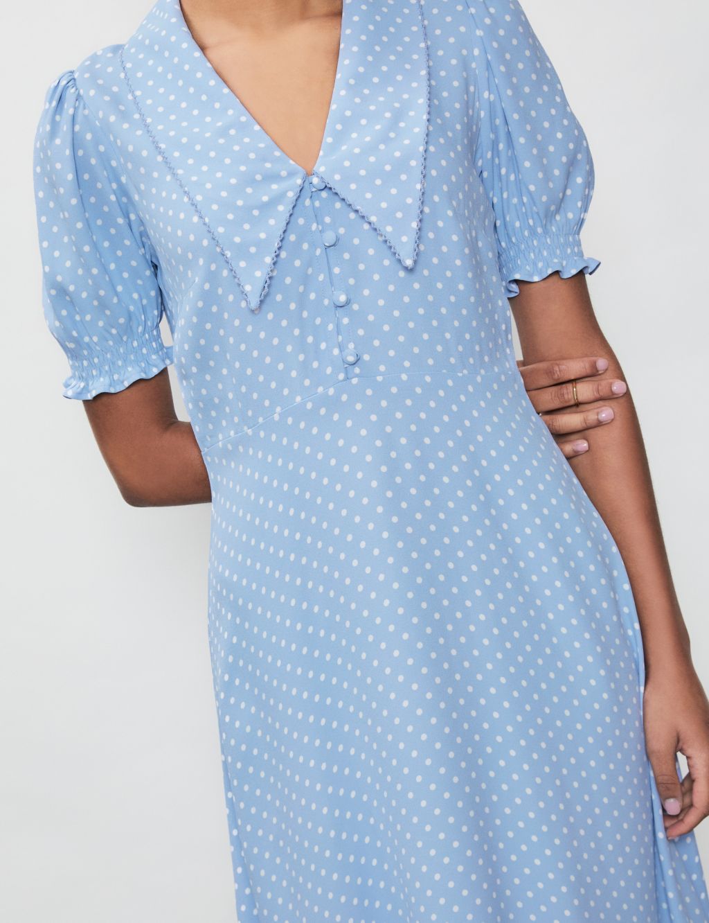 Crepe Polka Dot Collared Midi Tea Dress image 3