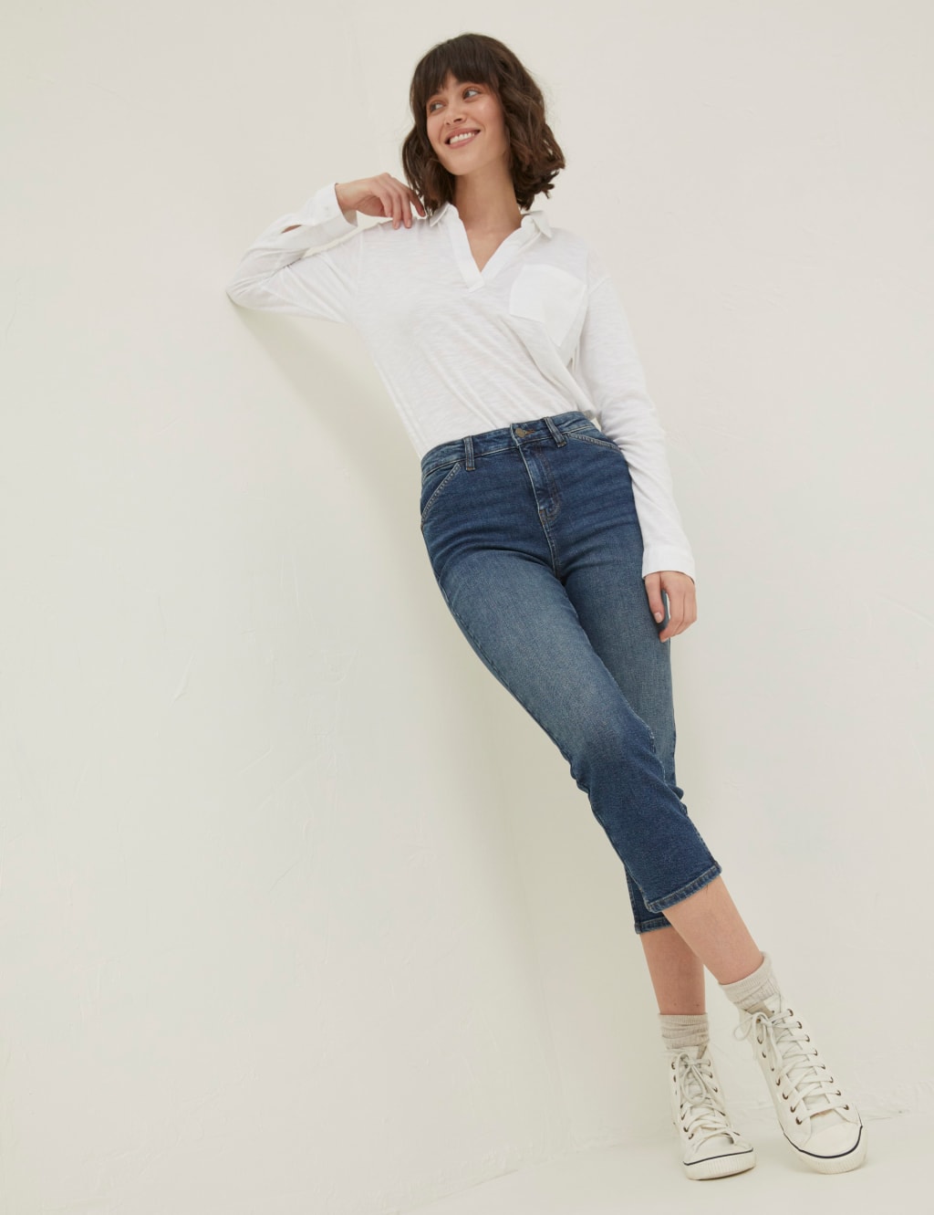 Slim Fit Cropped Jeans image 1