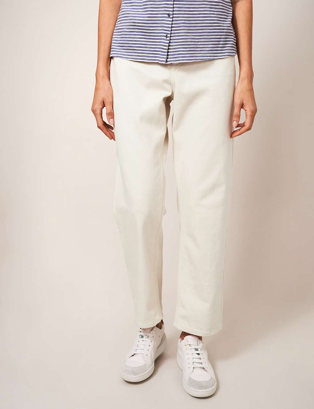 Relaxed Straight Leg Jeans image 2