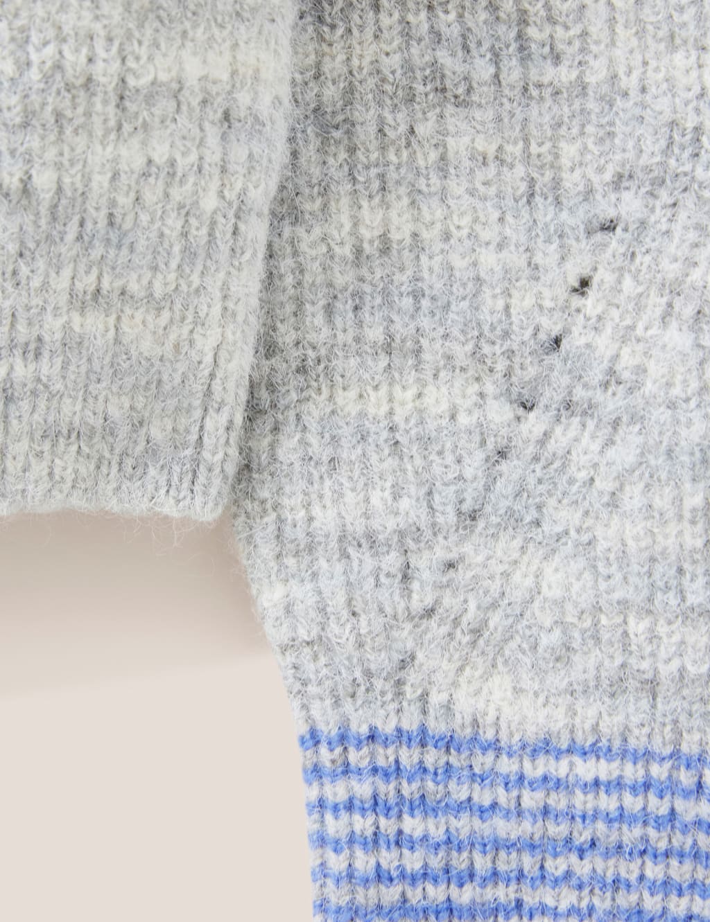 Short Knitted Bomber Jacket with Wool image 6