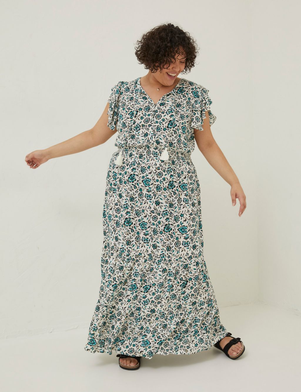 Floral Tie Neck Shirred Maxi Tiered Dress image 5