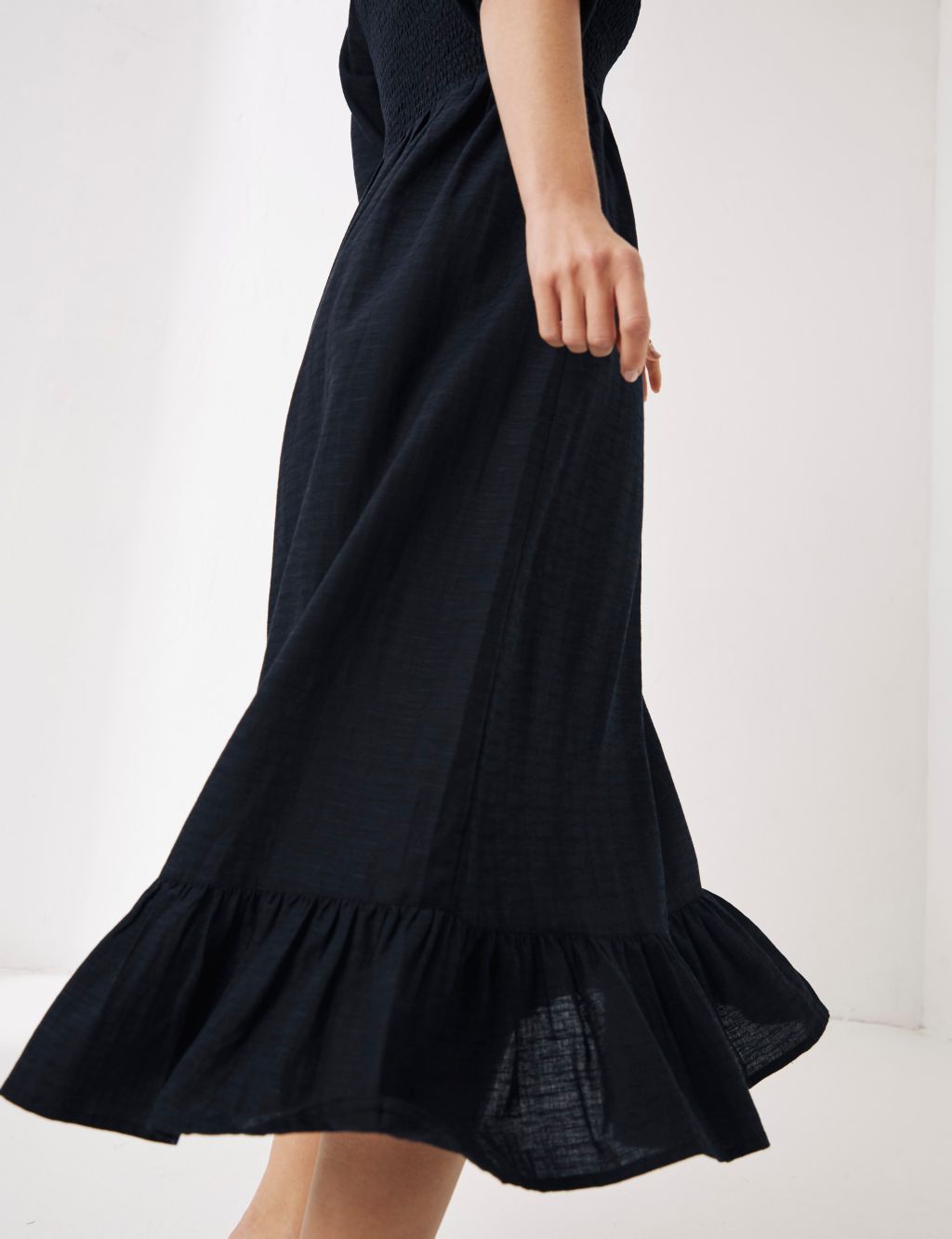 Textured Midi Tiered Dress with Linen image 3