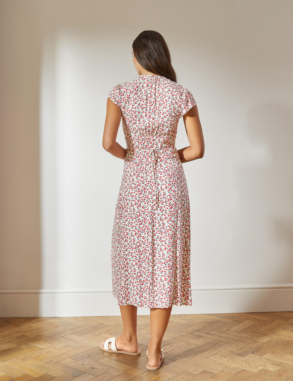 Floral V-Neck Button Front Midaxi Tea Dress image 2