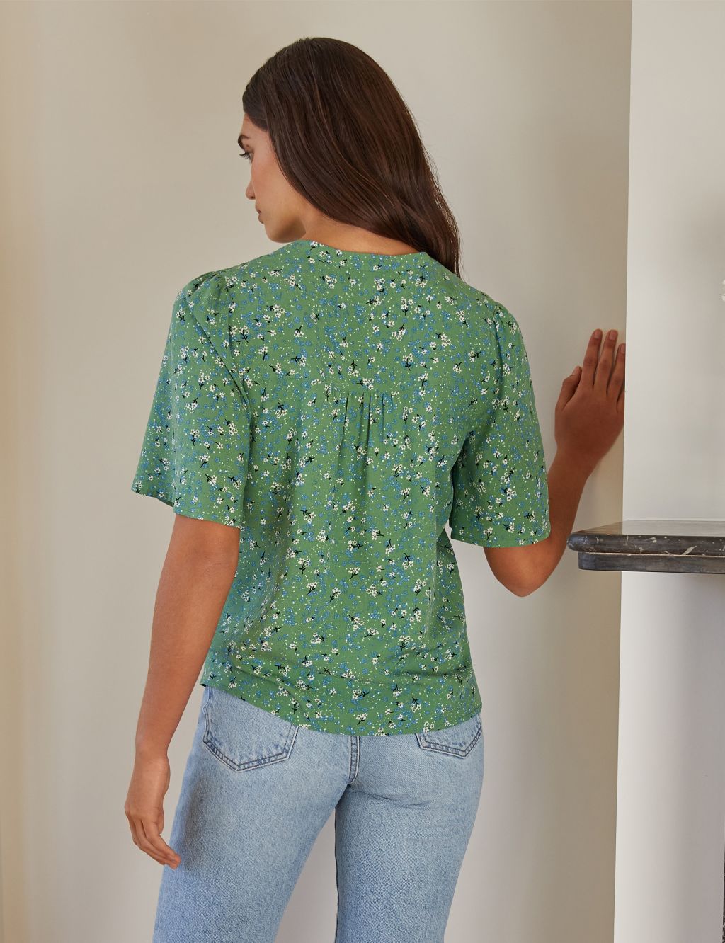 Ditsy Floral Crew Neck Shirred Blouse image 2