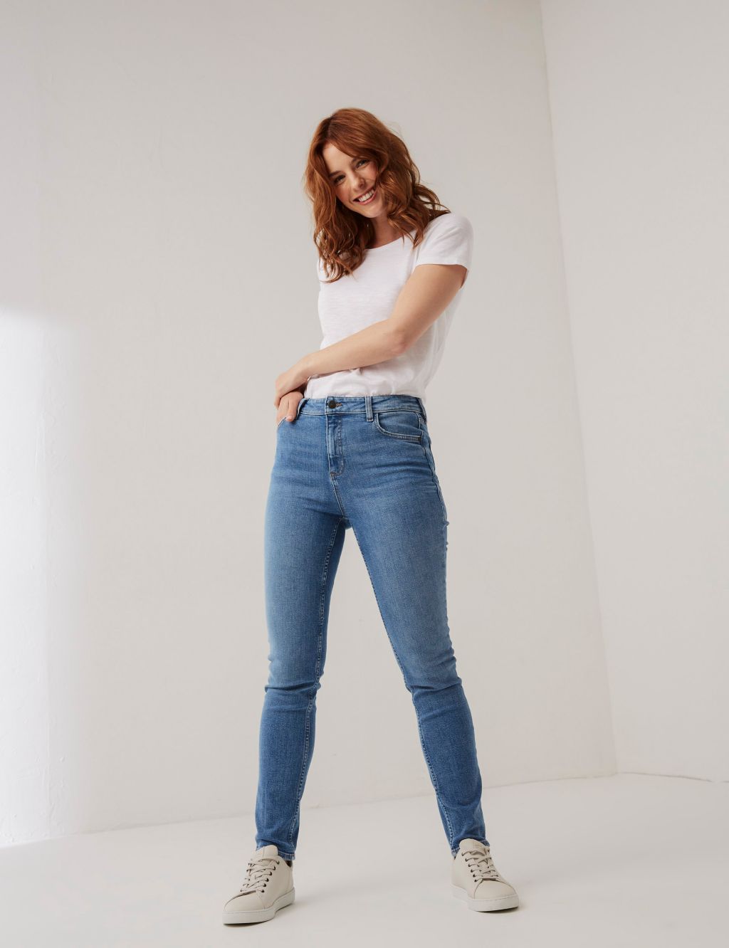 Slim Fit Jeans image 1