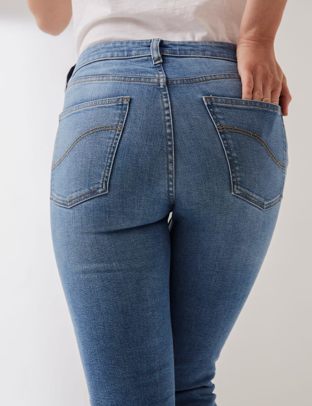 Slim Fit Jeans image 4