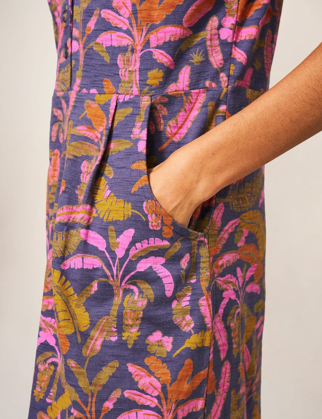 Jersey Printed V-Neck Waisted Dress image 2