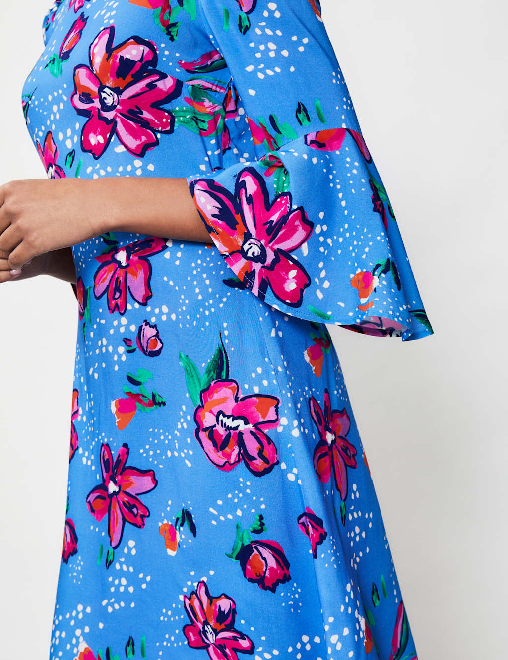 Floral Round Neck Knee Length Waisted Dress image 3