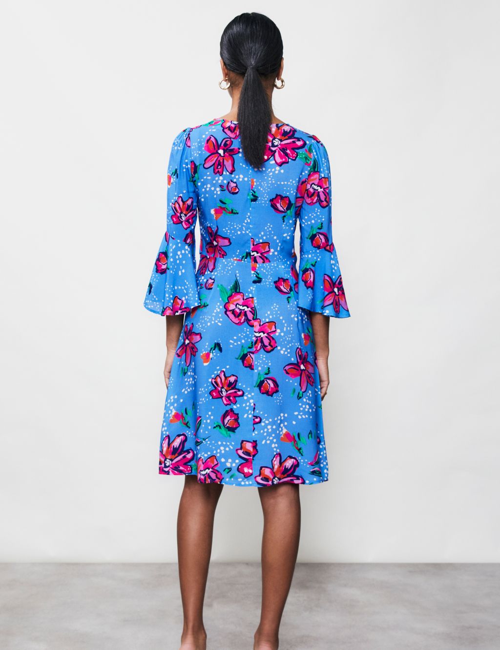 Floral Round Neck Knee Length Waisted Dress image 4