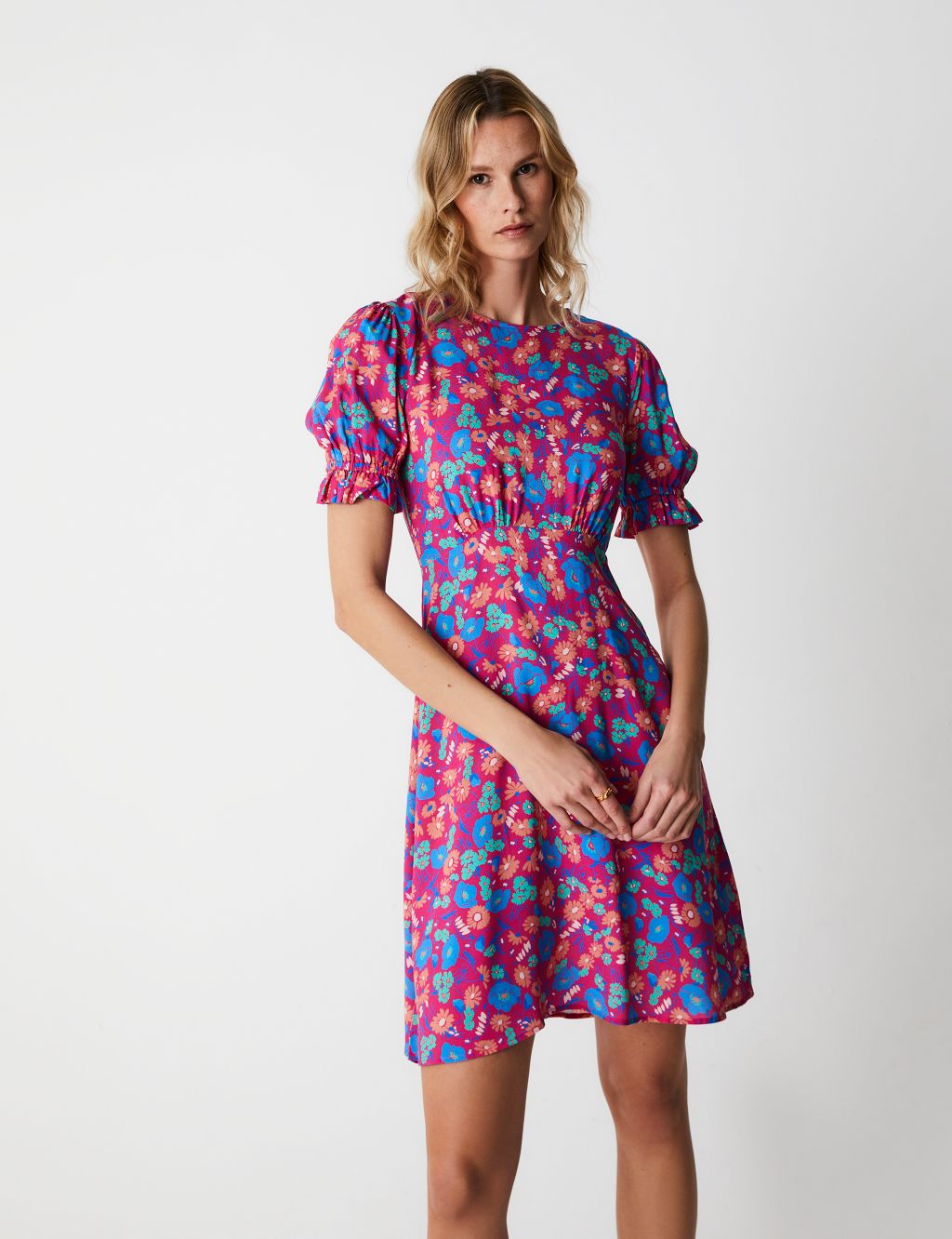 Floral Puff Sleeve Waisted Dress image 5