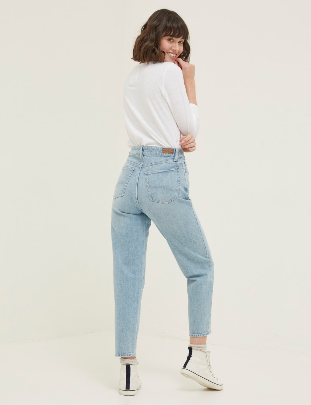 Barrel Jeans image 4