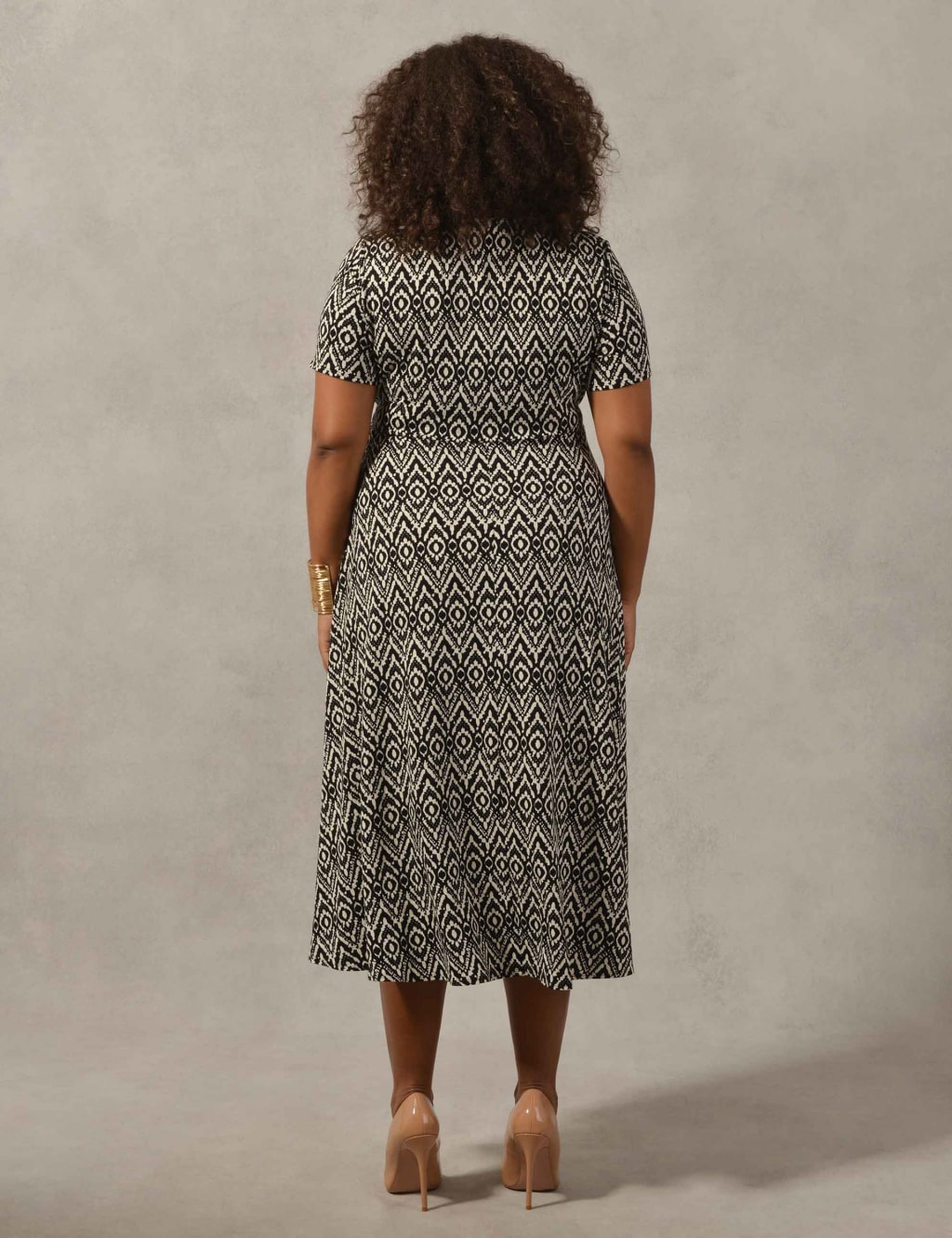 Jersey Printed V-Neck Midi Wrap Dress image 3
