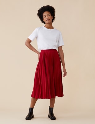 Black pleated midi outlet skirt marks and spencer