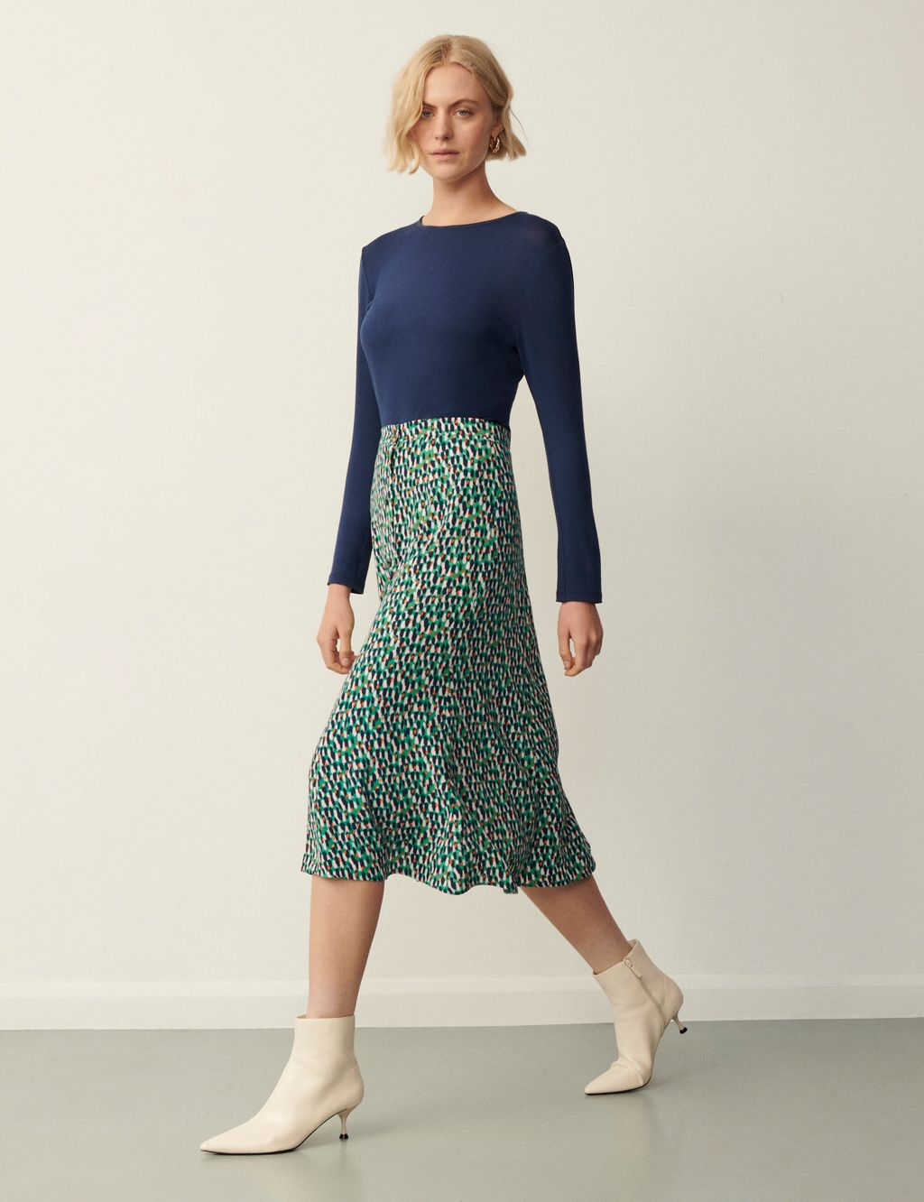 Printed Button Front Midi A-Line Skirt image 2