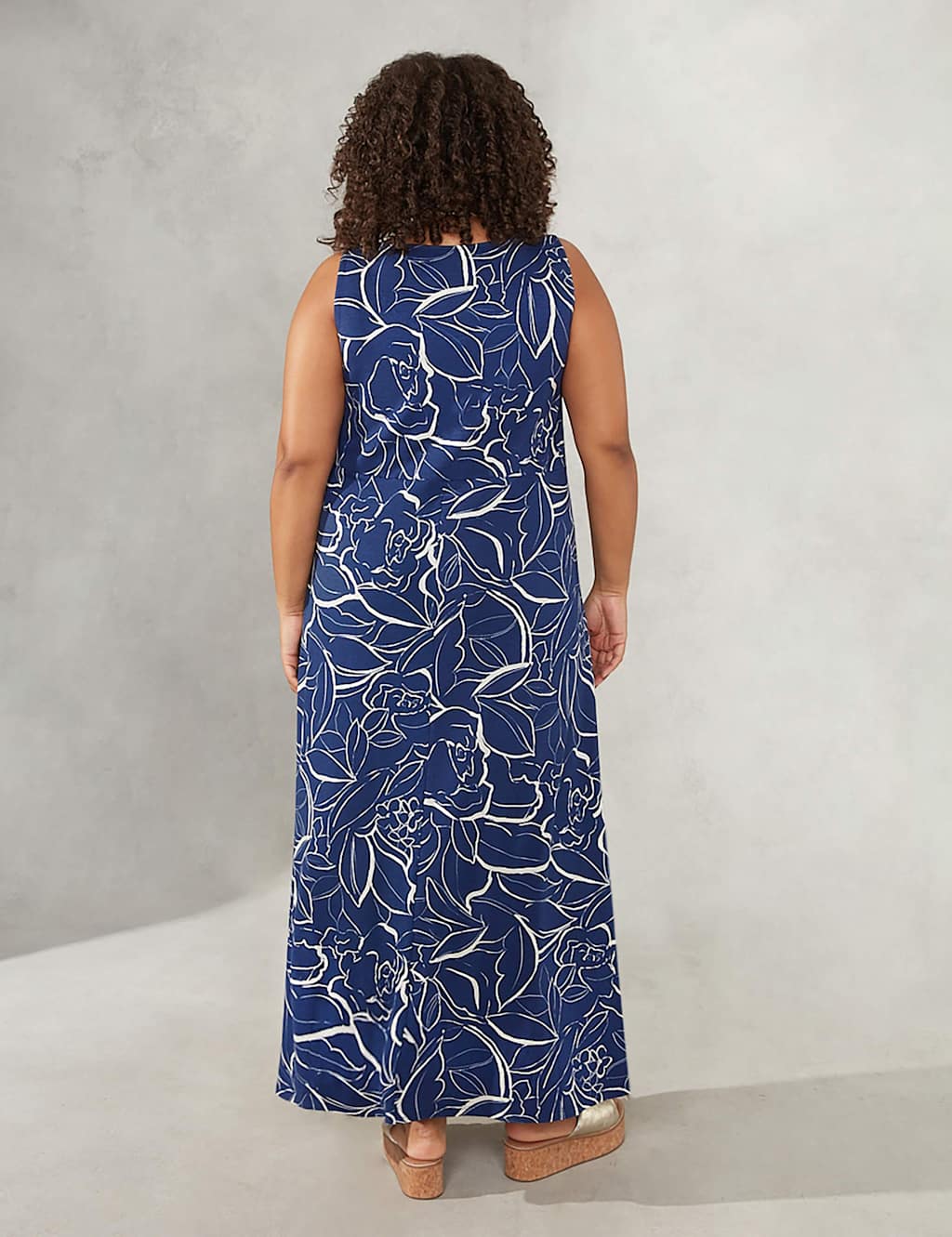 Jersey Floral Maxi Smock Dress image 4