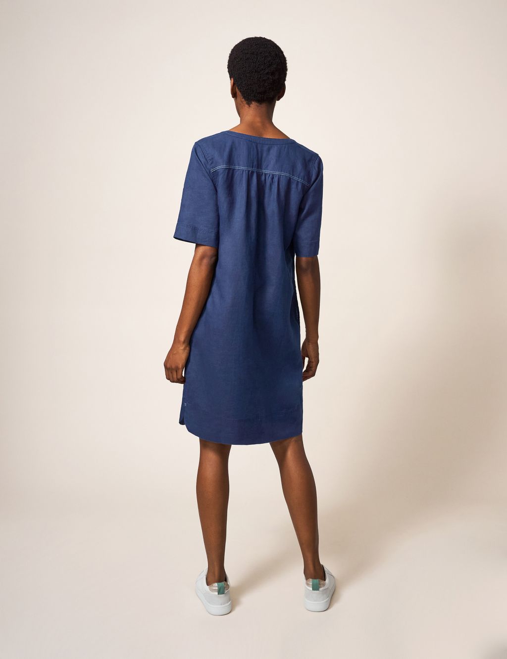 Pure Linen V-Neck Knee Length Shift Dress image 4