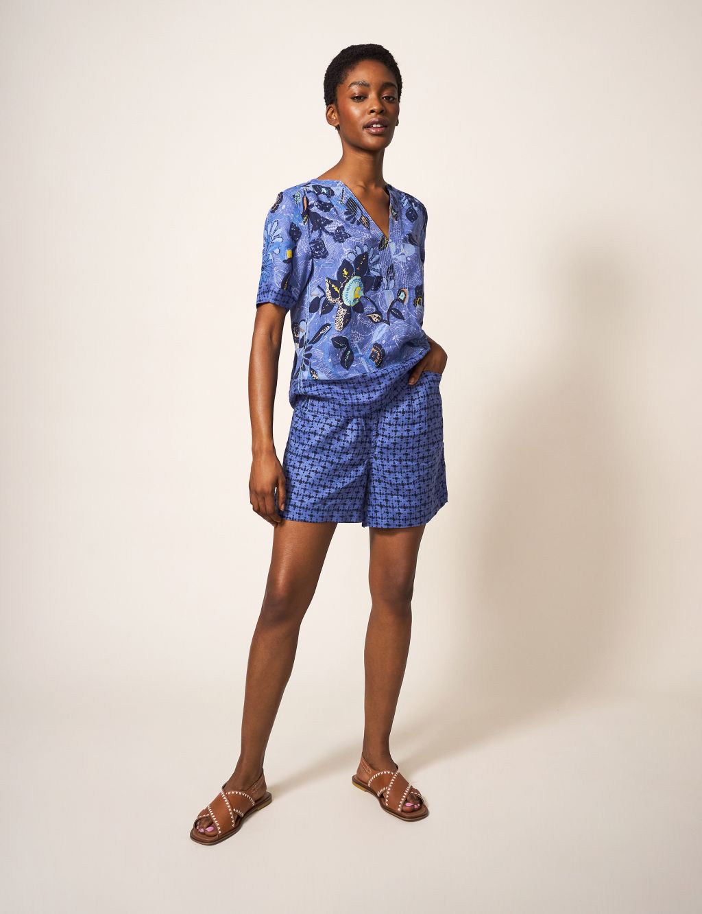 Pure Linen Printed Pleat Front Shorts image 1